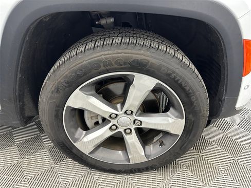 Used 2021 Jeep Grand Cherokee L Limited w/ Luxury Tech Group II image 14