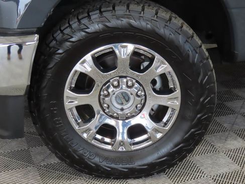Used 2021 Ford F250 Lariat w/ Lariat Ultimate Package AWD/4WD image 6