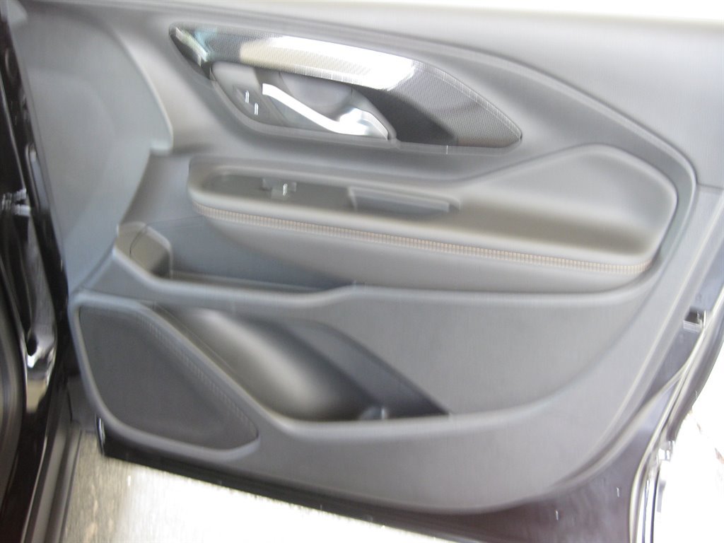 Used 2022 GMC Terrain AT4 AWD/4WD image 40