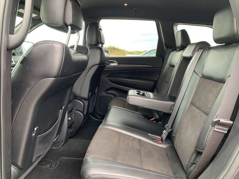 Used 2020 Jeep Grand Cherokee Altitude AWD/4WD image 18