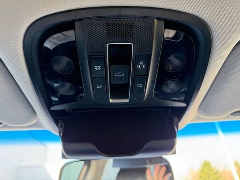 Used 2020 Kia Sorento EX image 28