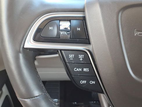 Certified 2020 Lincoln Nautilus Reserve AWD/4WD image 16