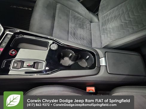 Used 2023 Audi e-tron GT Premium Plus AWD/4WD image 28