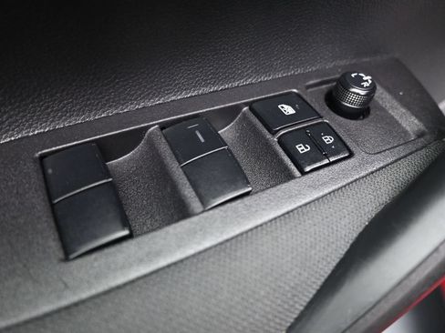 Used 2025 Toyota Corolla LE FWD image 11