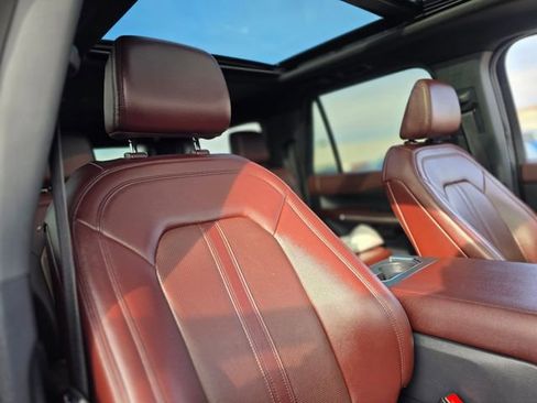 Used 2023 Ford Expedition Max Limited image 11