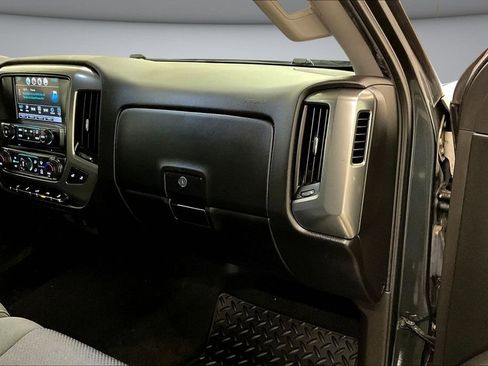 Used 2018 Chevrolet Silverado 1500 LT w/ All Star Edition image 27