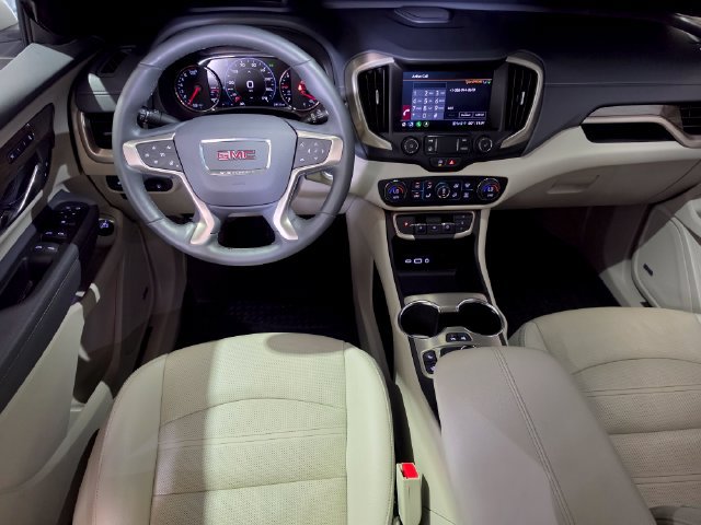 Used 2024 GMC Terrain Denali w/ Denali Premium Package AWD/4WD image 36