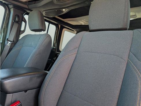Used 2024 Jeep Wrangler Unlimited Sport AWD/4WD image 28