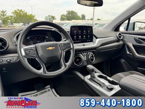 Used 2025 Chevrolet Blazer LT AWD/4WD image 31