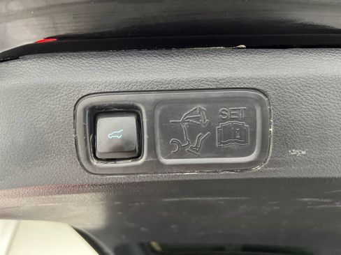 Used 2022 Ford Expedition Max Platinum AWD/4WD image 48