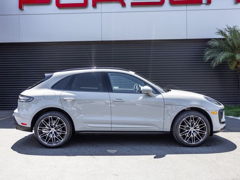 Certified 2026 Porsche Macan S AWD/4WD image 8