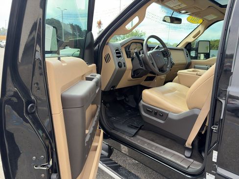 Used 2011 Ford F250 Lariat w/ Lariat Interior Pkg AWD/4WD image 7