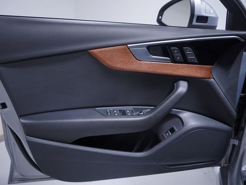 Used 2022 Audi A4 2.0T Premium w/ Convenience Package image 16