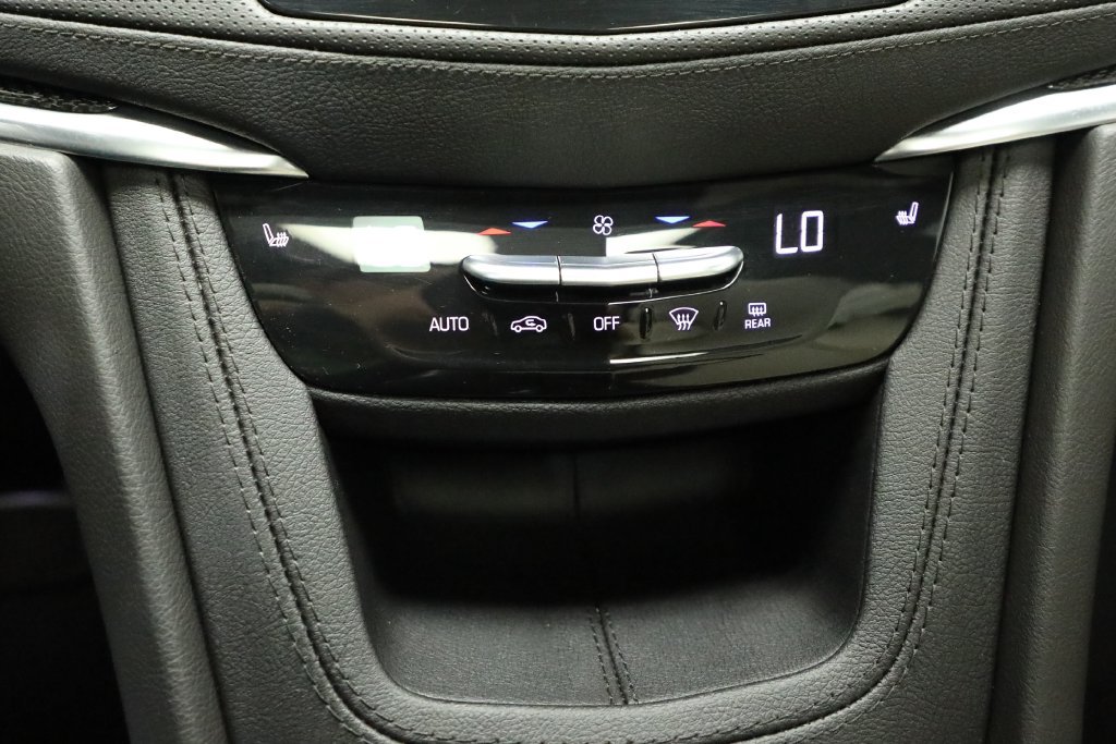 Used 2025 Cadillac XT5 Sportv w/ LPO, Red Accent Package AWD/4WD image 6