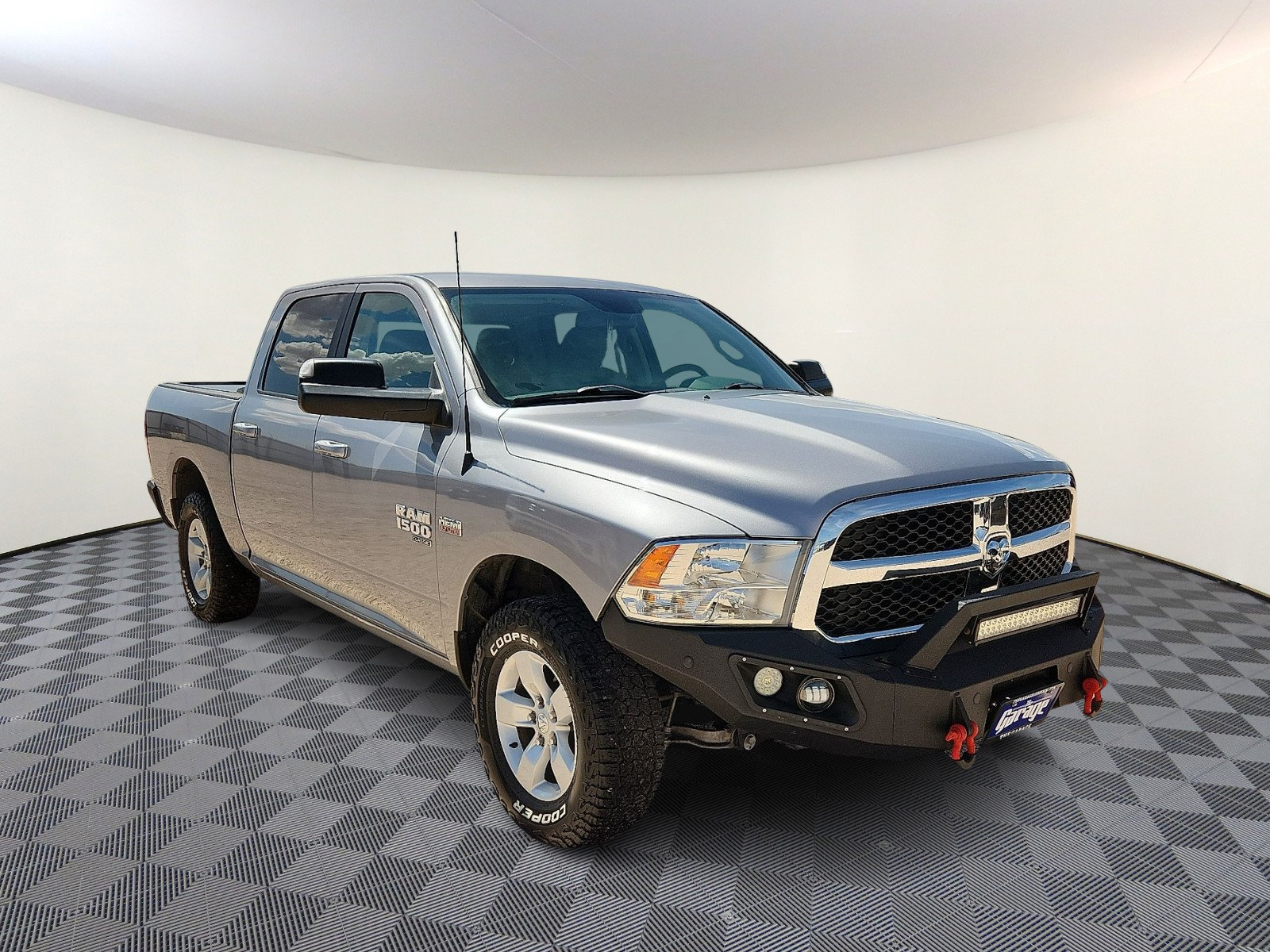 Used 2020 RAM 1500 Classic SLT w/ Trailer & Traction Group AWD/4WD image 6