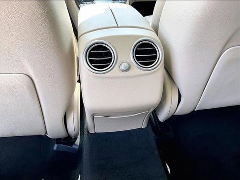 Used 2021 Mercedes-Benz GLC 300 image 23