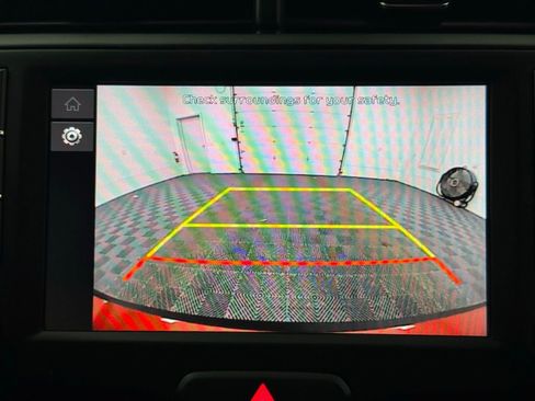 Used 2025 Kia Soul LX w/ LX Technology Package image 4