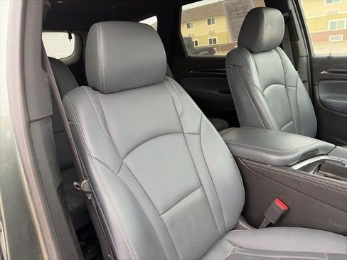 Used 2024 Buick Enclave Premium w/ Experience Buick Package image 23