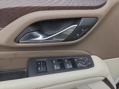 Used 2023 GMC Yukon Denali w/ Denali Reserve Package image 16