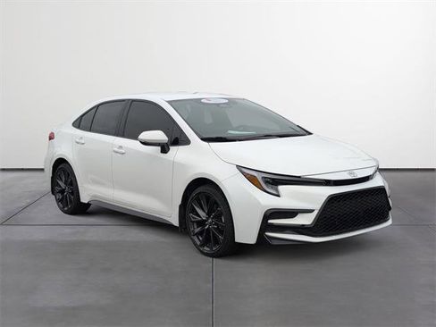 Certified 2025 Toyota Corolla SE image 7