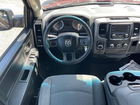 Used 2018 RAM 1500 Express w/ Express Value Package AWD/4WD image 14