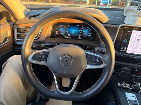 Certified 2024 Volkswagen Atlas SE AWD/4WD image 8