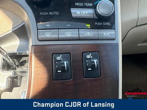 Used 2010 Toyota Venza AWD image 26