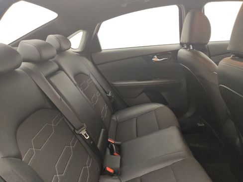 Used 2022 Kia Forte GT-Line w/ GT-Line Technology Package FWD image 19