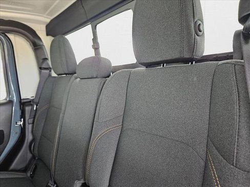 New 2025 Jeep Gladiator Willys image 15