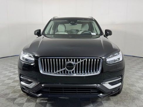 Used 2023 Volvo XC90 B5 Plus AWD/4WD image 13