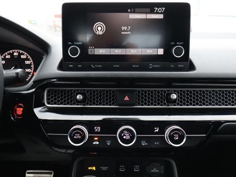 Used 2025 Honda Civic Sport image 8