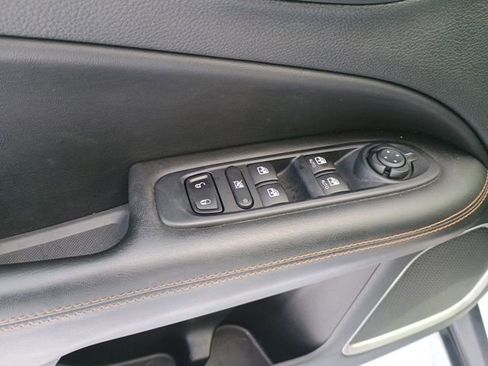 Used 2020 Jeep Compass Limited image 23