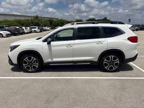 Used 2023 Subaru Ascent Limited w/ Technology Package AWD/4WD image 2