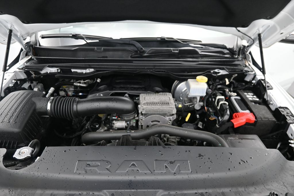 Used 2023 RAM 1500 Limited AWD/4WD image 11