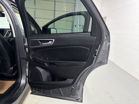 Used 2023 Ford Edge SEL AWD/4WD image 16