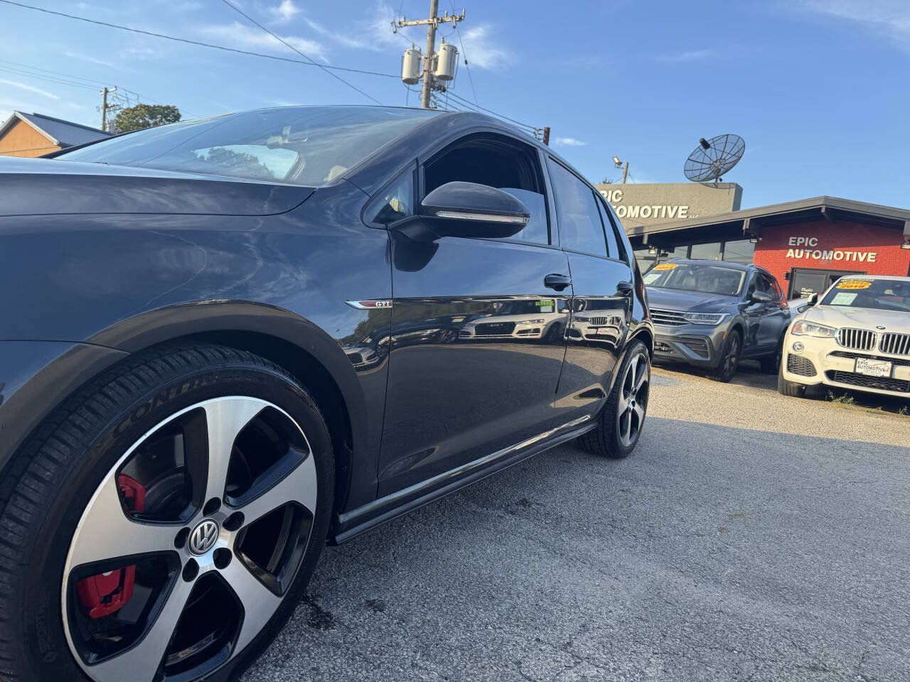 Used 2017 Volkswagen GTI Autobahn FWD image 9