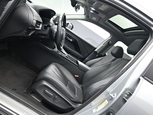 Used 2025 Acura ADX FWD image 10