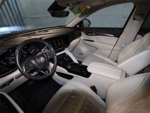 Used 2023 Buick Envision Avenir AWD/4WD image 2