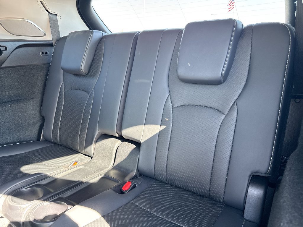 Used 2018 Lexus RX 450hL Luxury w/ Accessory Package AWD/4WD image 25