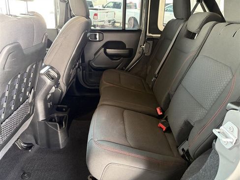 Used 2021 Jeep Wrangler Unlimited Rubicon AWD/4WD image 23