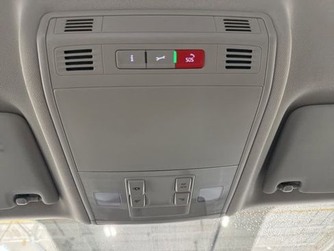 Certified 2022 Volkswagen Taos S image 30