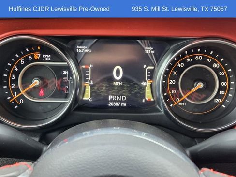 Used 2023 Jeep Gladiator Rubicon w/ Cold Weather Group image 17