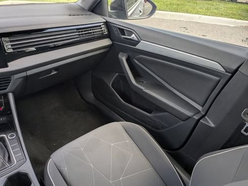 Used 2025 Volkswagen Jetta Sport FWD image 18