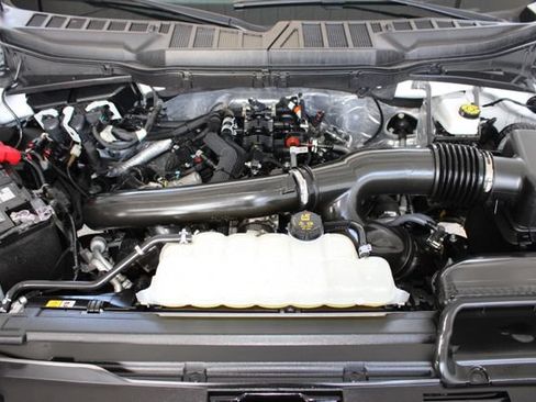 Used 2025 Ford F150 XLT w/ Equipment Group 301A Standard AWD/4WD image 27