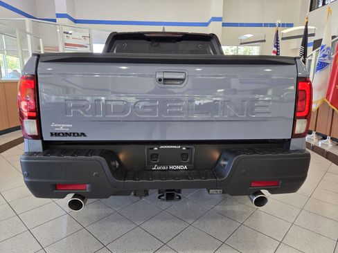 New 2026 Honda Ridgeline Black Edition image 5