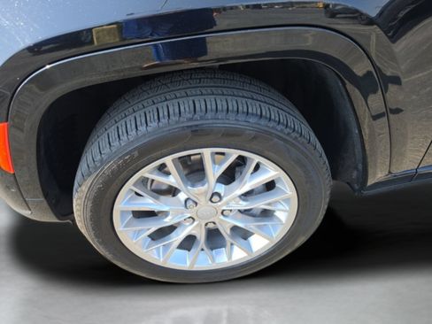 Used 2021 Jeep Grand Cherokee L Summit w/ Advanced Protech Group IV AWD/4WD image 31