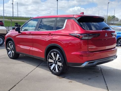 New 2026 Mitsubishi Outlander SE AWD/4WD image 18
