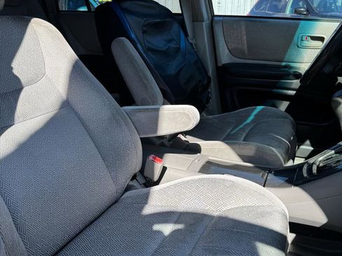 Used 2002 Toyota Highlander 2WD V6 image 5