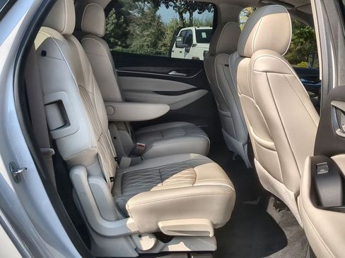 Used 2023 Buick Enclave Avenir w/ Avenir Technology Package image 28