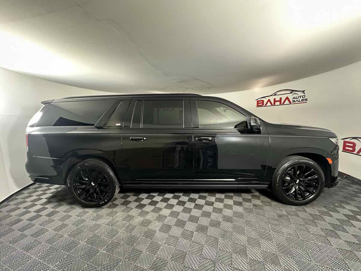 Used 2021 Cadillac Escalade ESV Sport Platinum w/ LPO, ONYX Package AWD/4WD image 11